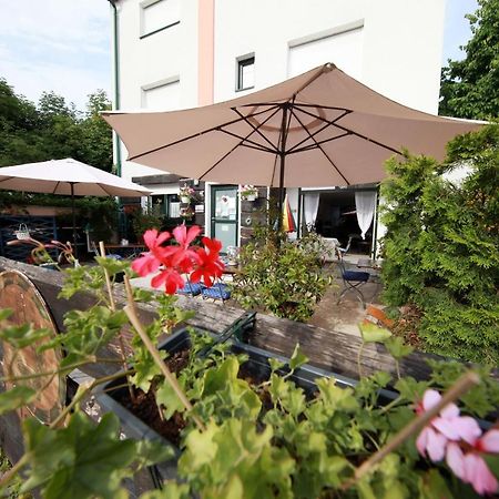 Landhaus Klambauer Ferienapartments Thermennaehe St Martins Therme Frauenkirchen Exteriör bild